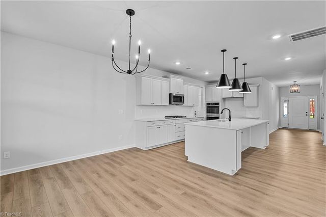 413 Yarrow Drive, Lexington, NC 27295