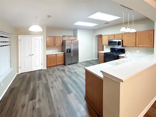 129 Colt LOOP, Kyle, TX 78640