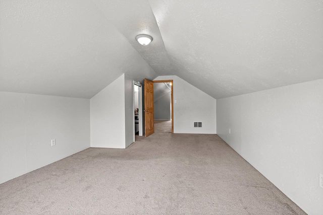 935 W 8TH AVENUE, Oshkosh, WI 54902
