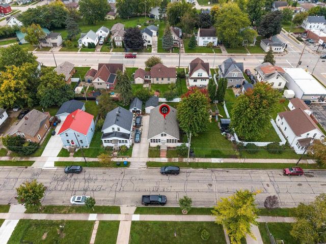 935 W 8TH AVENUE, Oshkosh, WI 54902