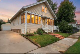 935 W 8TH AVENUE, Oshkosh, WI 54902