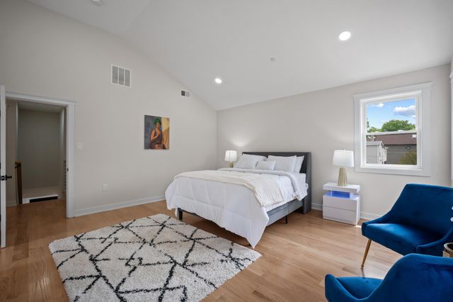 2831 OTIS ST NE, Washington, DC 20018