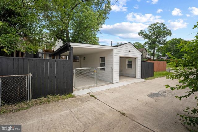 2831 OTIS ST NE, Washington, DC 20018