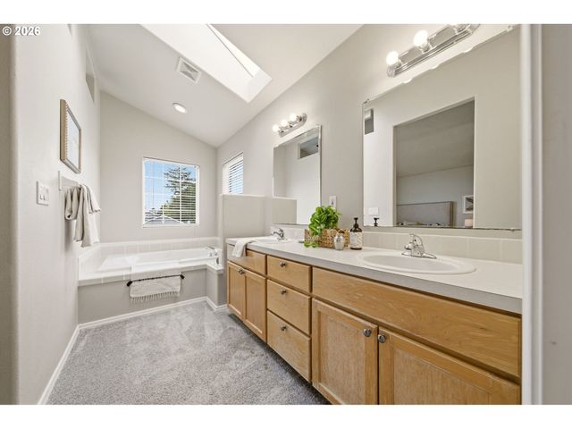 1448 Sw 208TH Ave, Beaverton, OR 97003