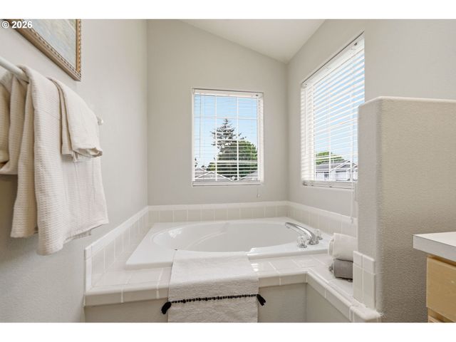1448 Sw 208TH Ave, Beaverton, OR 97003