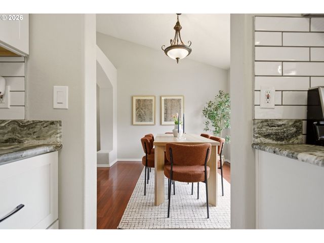 1448 Sw 208TH Ave, Beaverton, OR 97003