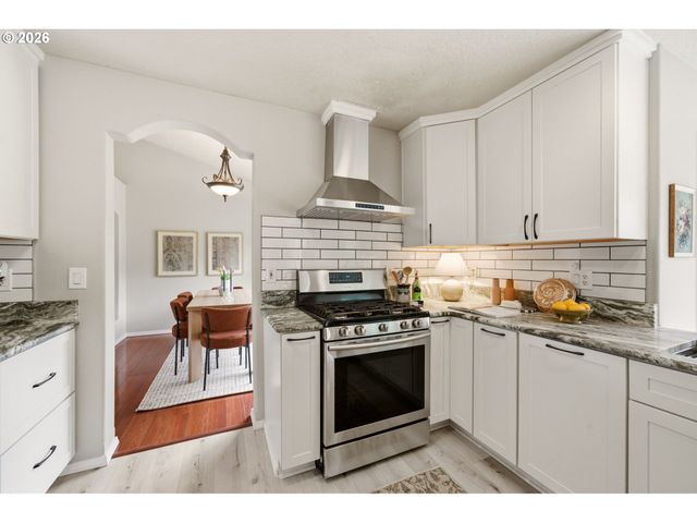 1448 Sw 208TH Ave, Beaverton, OR 97003