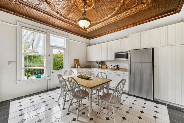 613 Second, Chula Vista, CA 91910
