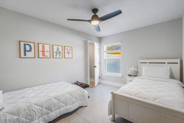 4476 SONG SPARROW Drive, Middleburg, FL 32068