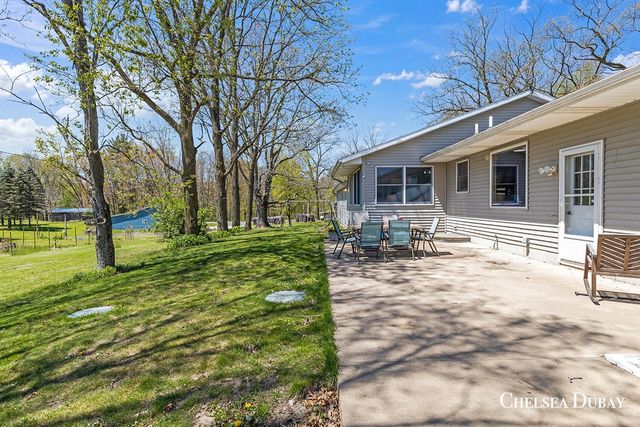 9980 7 Mile Road, Rockford, MI 49341