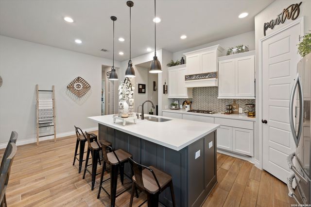 3125 CREEK RIDGE ST, Seguin, TX 78155