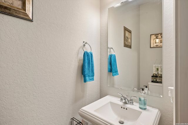 3125 CREEK RIDGE ST, Seguin, TX 78155