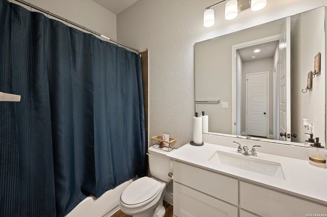 3125 CREEK RIDGE ST, Seguin, TX 78155