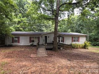 1340 Bowling Green Drive, Clover, SC 29710