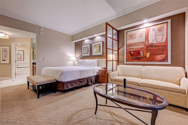 135 East Harmon Avenue 3215, Las Vegas, NV 89109