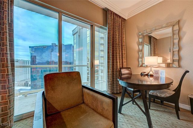 135 East Harmon Avenue 3215, Las Vegas, NV 89109