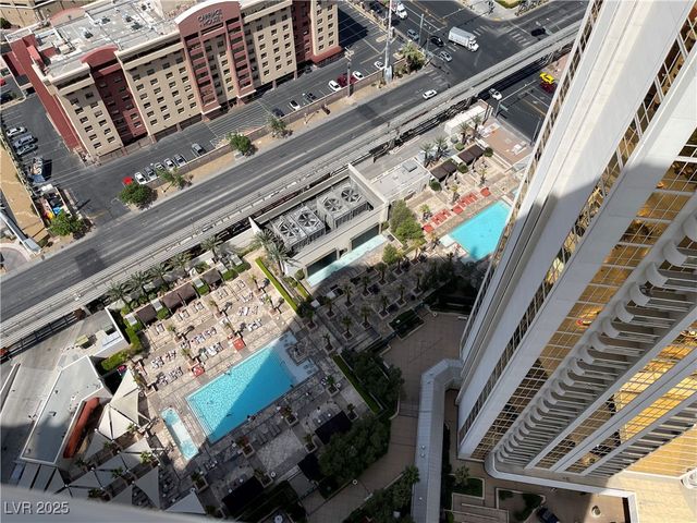 135 East Harmon Avenue 3215, Las Vegas, NV 89109