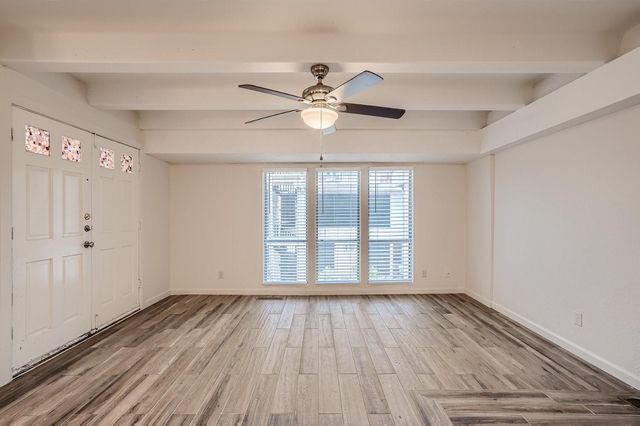 5918 Lago Vista WAY D-27, Lago Vista, TX 78645