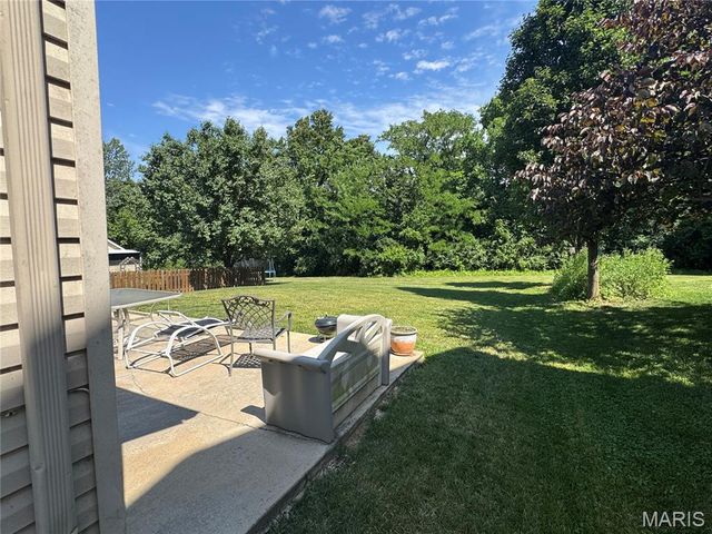 807 Sunflower Manor, O'fallon, MO 63368