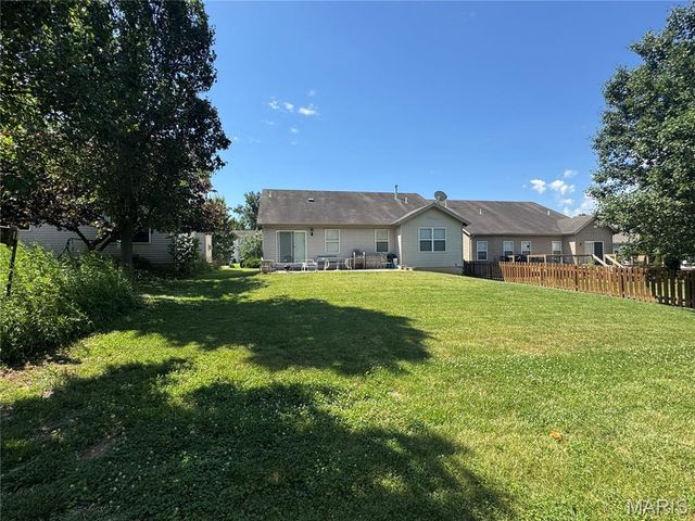807 Sunflower Manor, O'fallon, MO 63368