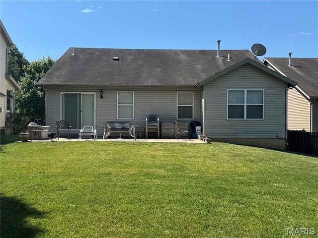 807 Sunflower Manor, O'fallon, MO 63368