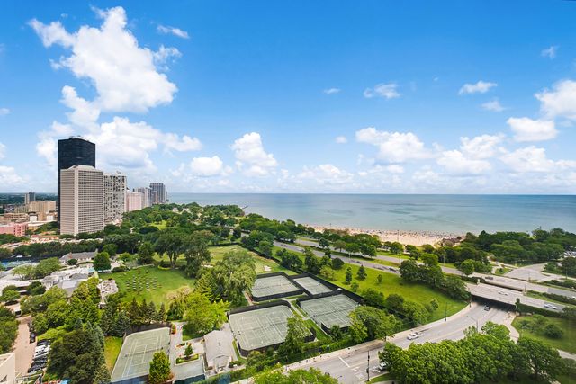 5100 N Marine Drive 24M, Chicago, IL 60640