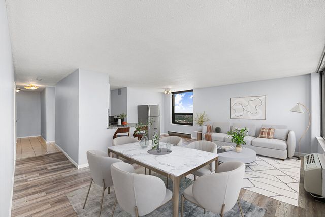 5100 N Marine Drive 24M, Chicago, IL 60640