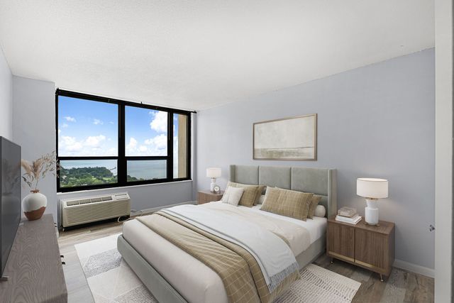 5100 N Marine Drive 24M, Chicago, IL 60640