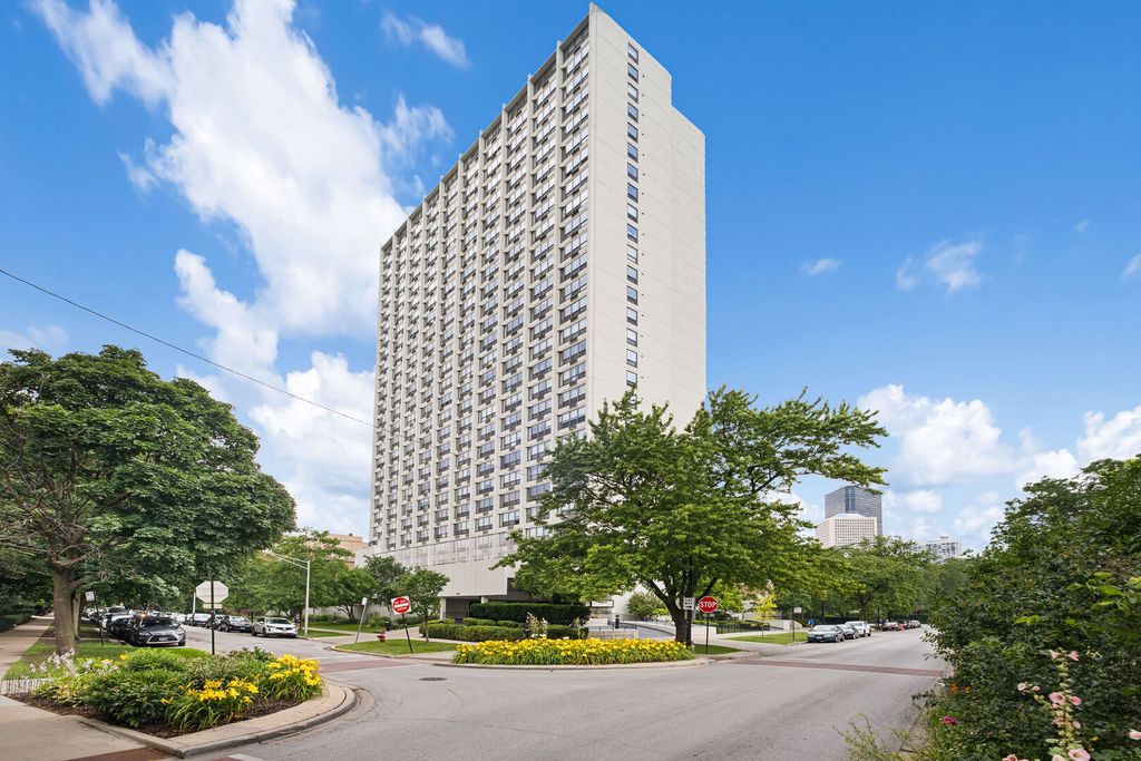 5100 N Marine Drive 24M, Chicago, IL 60640