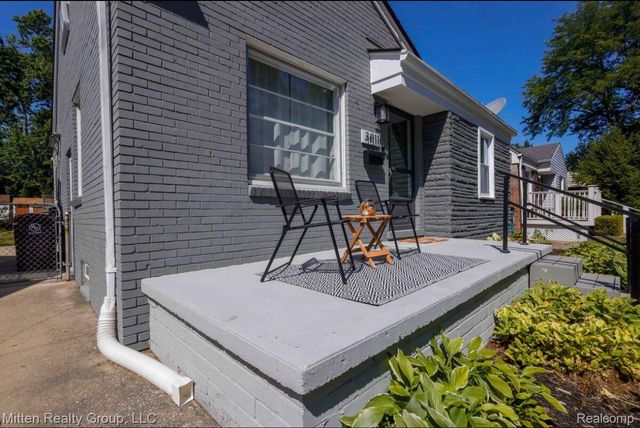 3011 N Alexander Avenue, Royal Oak, MI 48073