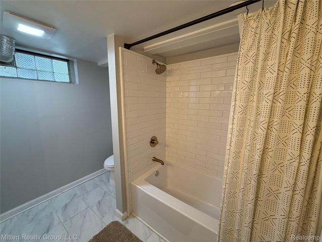 3011 N Alexander Avenue, Royal Oak, MI 48073