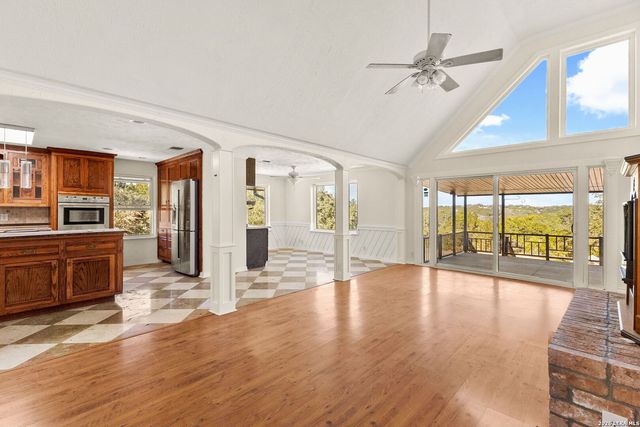 2040 Island View, Canyon Lake, TX 78133