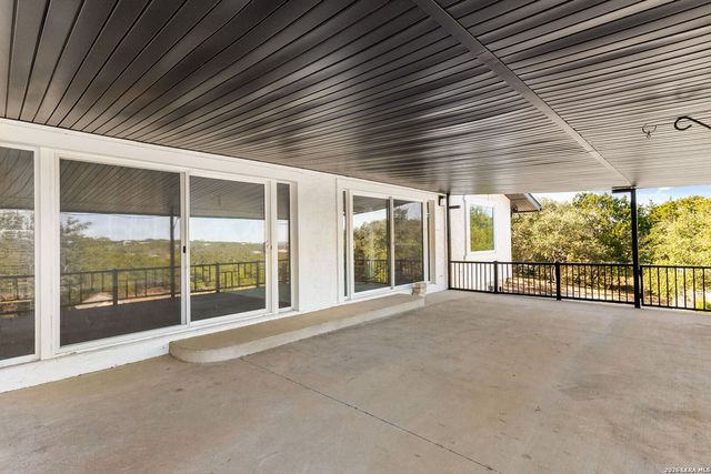 2040 Island View, Canyon Lake, TX 78133