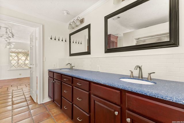 2040 Island View, Canyon Lake, TX 78133