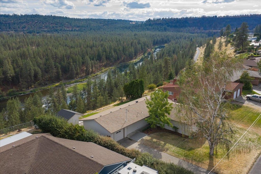 4805 W Northwest Blvd, Spokane, WA 99205 photo 3