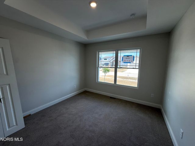 5040 Easton Drive, Oregon, OH 43616