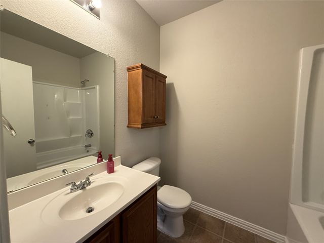 9884 Autumn Sage Drive, Fort Worth, TX 76108