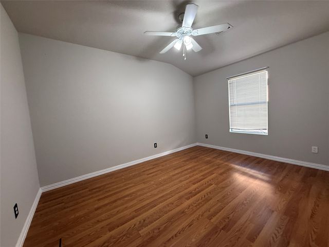 9884 Autumn Sage Drive, Fort Worth, TX 76108