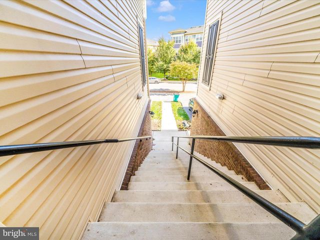 5880 IMPERIAL DR, Frederick, MD 21703