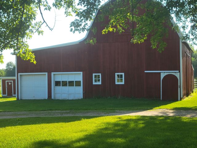 15702 S 29th Street, Vicksburg, MI 49097