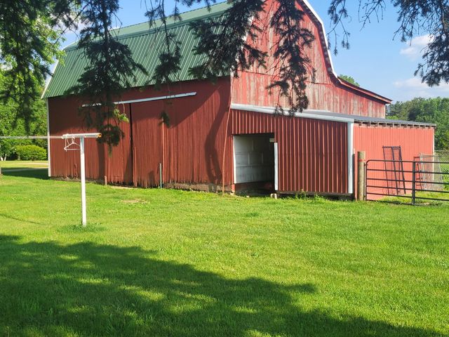 15702 S 29th Street, Vicksburg, MI 49097