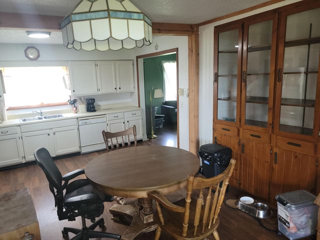 15702 S 29th Street, Vicksburg, MI 49097