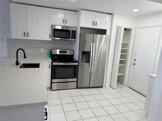 1770 NE 191st St 607-1, Miami, FL 33179