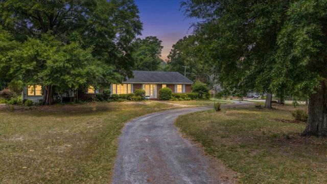 213 N Lemacks Street, Walterboro, SC 29488