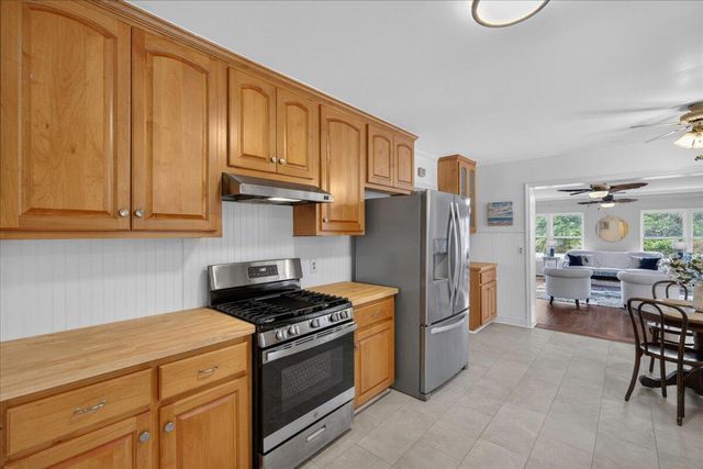 213 N Lemacks Street, Walterboro, SC 29488