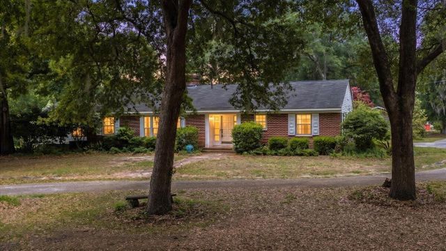 213 N Lemacks Street, Walterboro, SC 29488