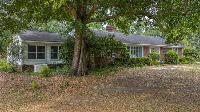 213 N Lemacks Street, Walterboro, SC 29488
