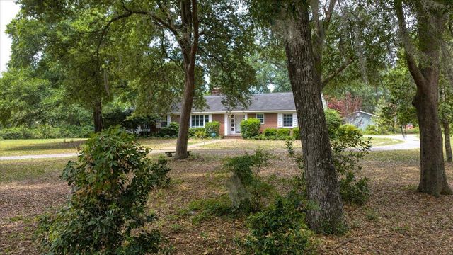 213 N Lemacks Street, Walterboro, SC 29488
