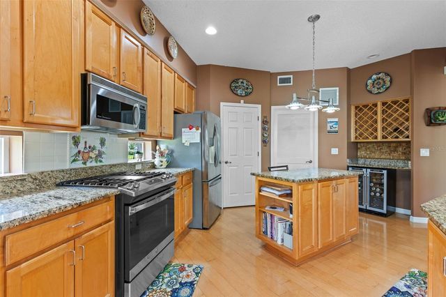 4749 ST ANDREWS ARCADE, Leesburg, FL 34748