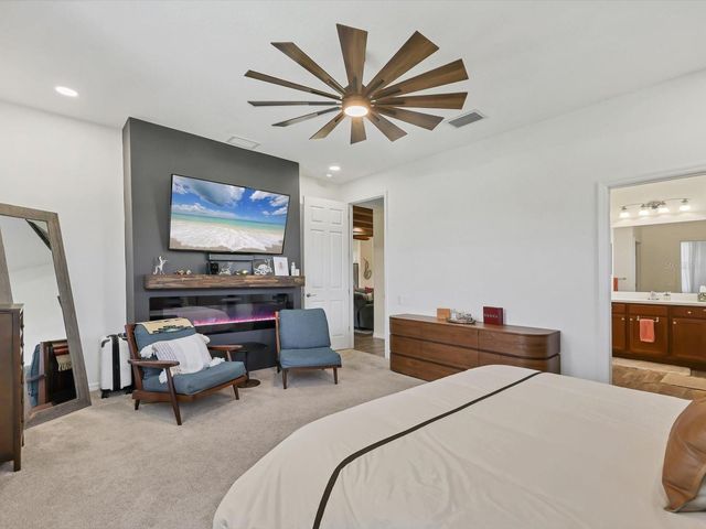 1041 BUTTERCUP GLEN, Bradenton, FL 34212